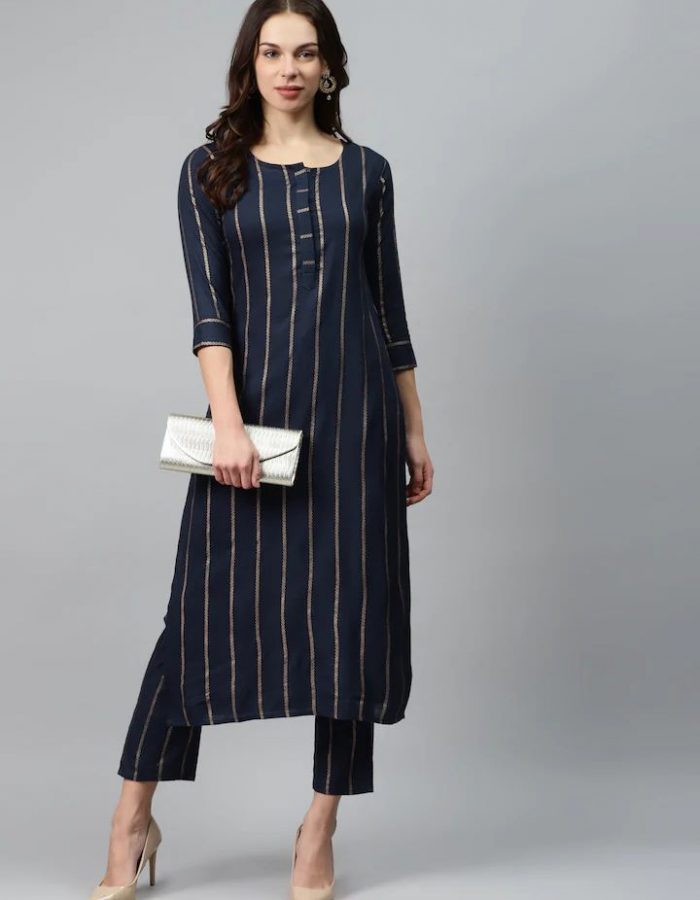 Vastraas Women Rayon printed kurti pant set